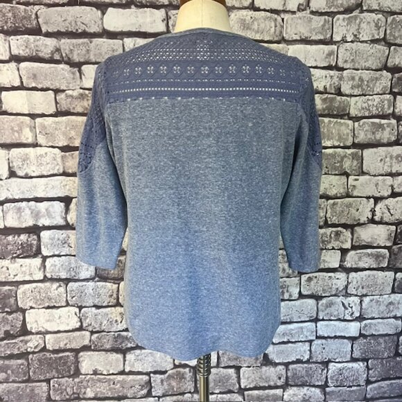 Chico's Zenergy Blue 3/4 Sleeve Blouse Size M - Picture 6 of 9